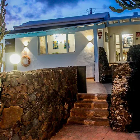 Cactus Piscina Climatizada فيلة