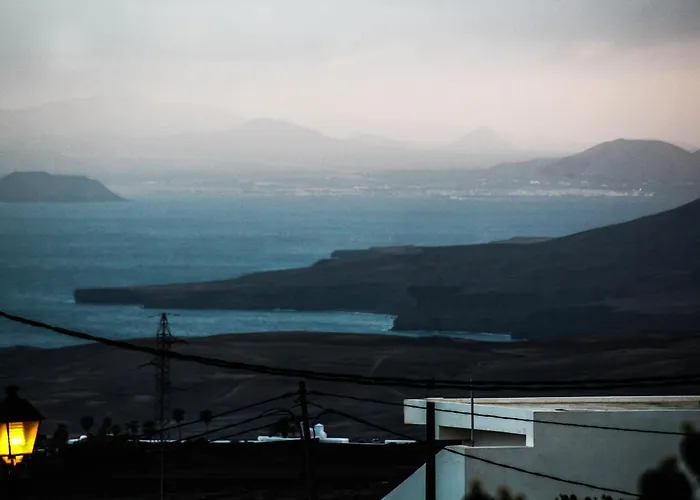 Cactus Piscina Climatizada فيلة La Asomada (Lanzarote)