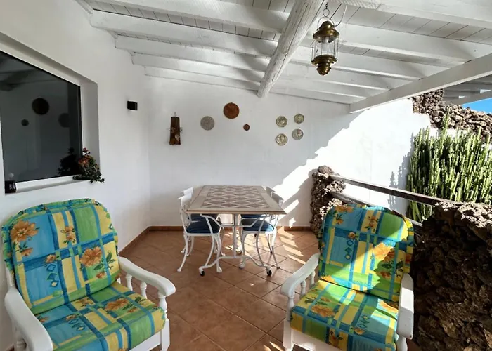 Cactus Piscina Climatizada فيلة La Asomada (Lanzarote)