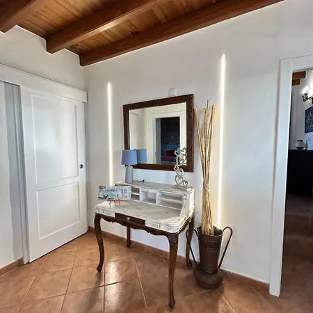 Cactus Piscina Climatizada Villa La Asomada (Lanzarote)