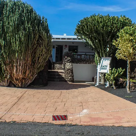 Casa Lanzarote Vista Mar Casa Cactus *