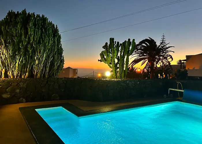 Cactus Piscina Climatizada Villa *